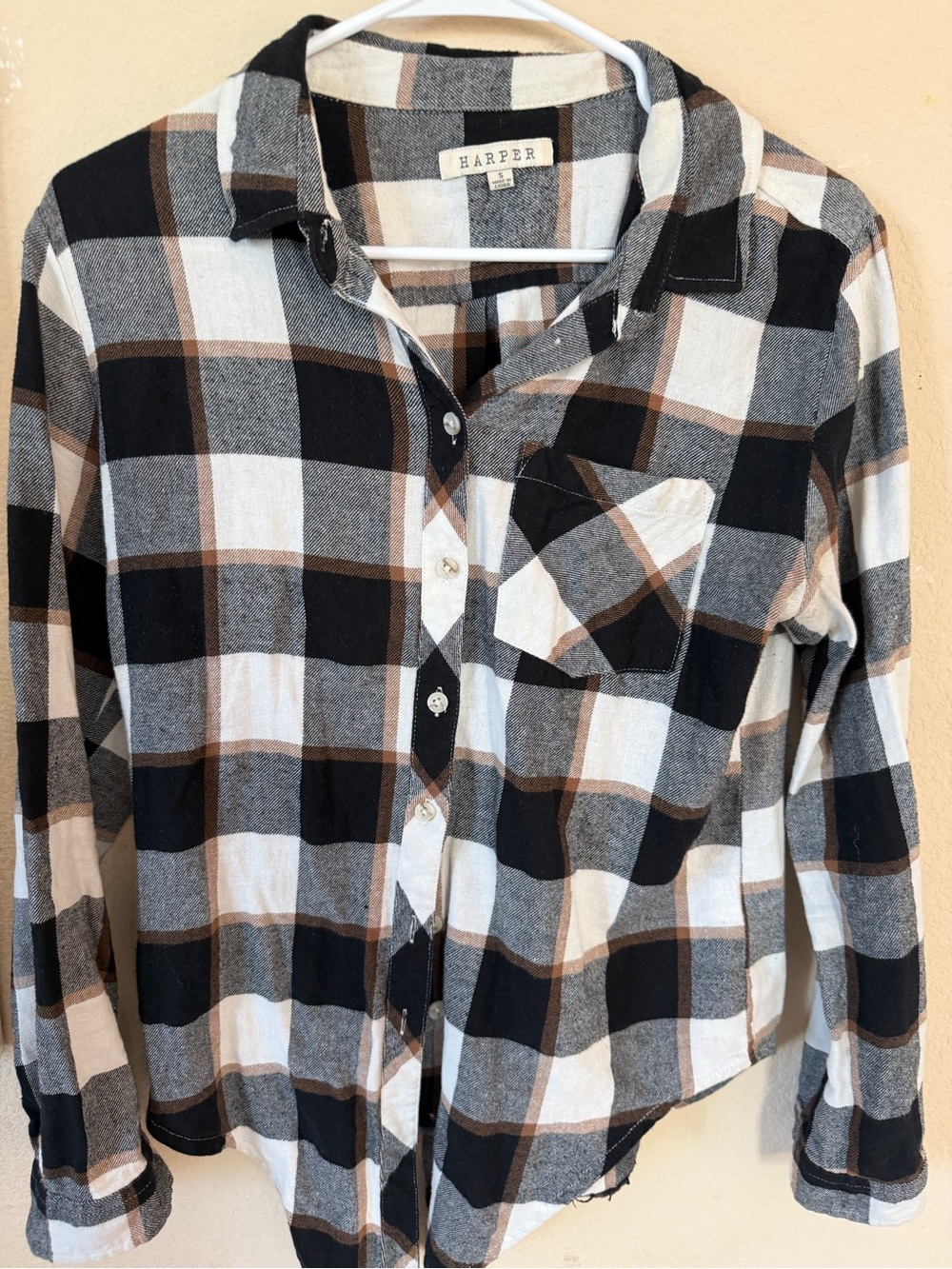 Francesca's Collections Black White Brown Plaid Button-Down Shirt